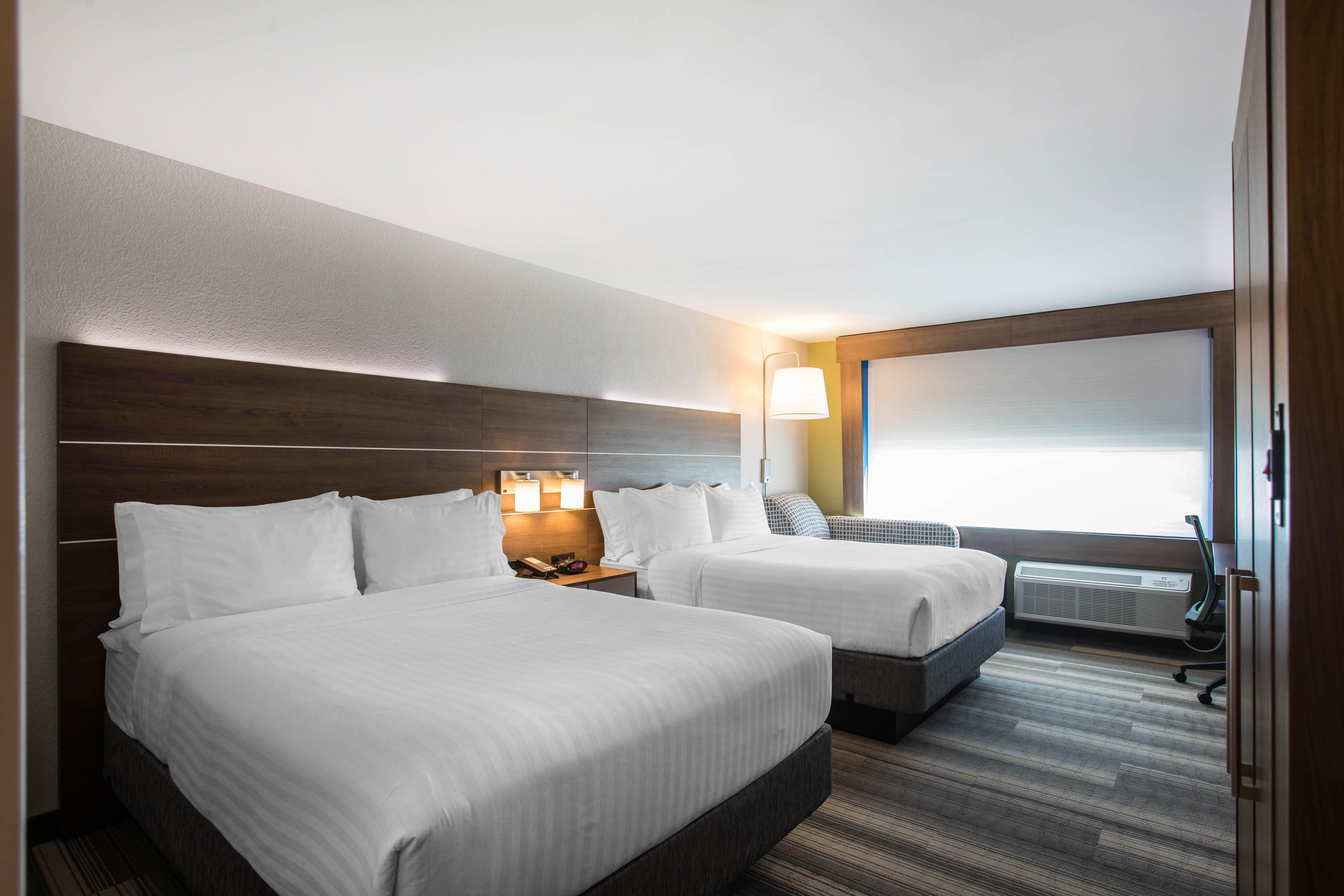 Holiday Inn Express & Suites Ludington By Ihg Экстерьер фото