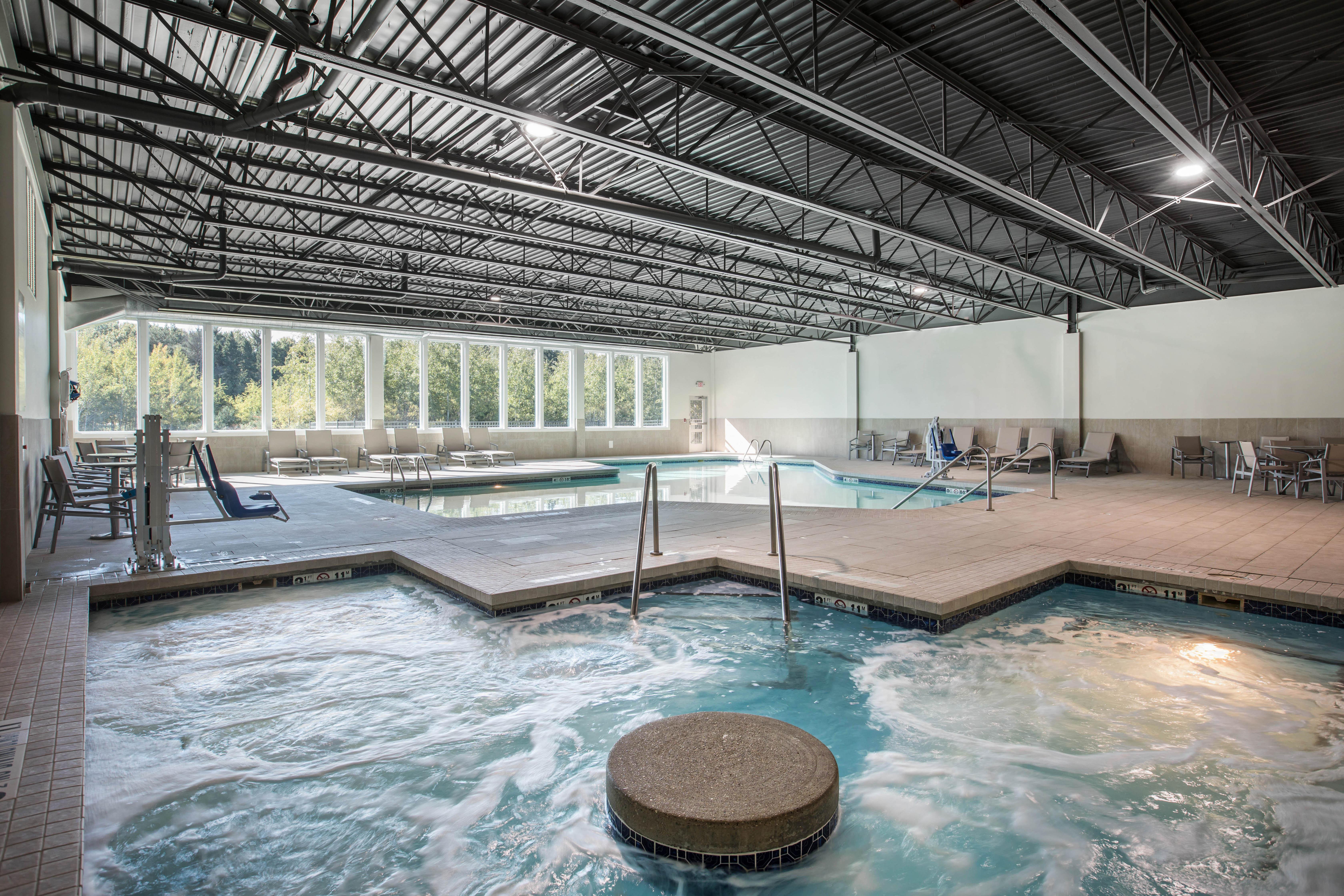 Holiday Inn Express & Suites Ludington By Ihg Экстерьер фото