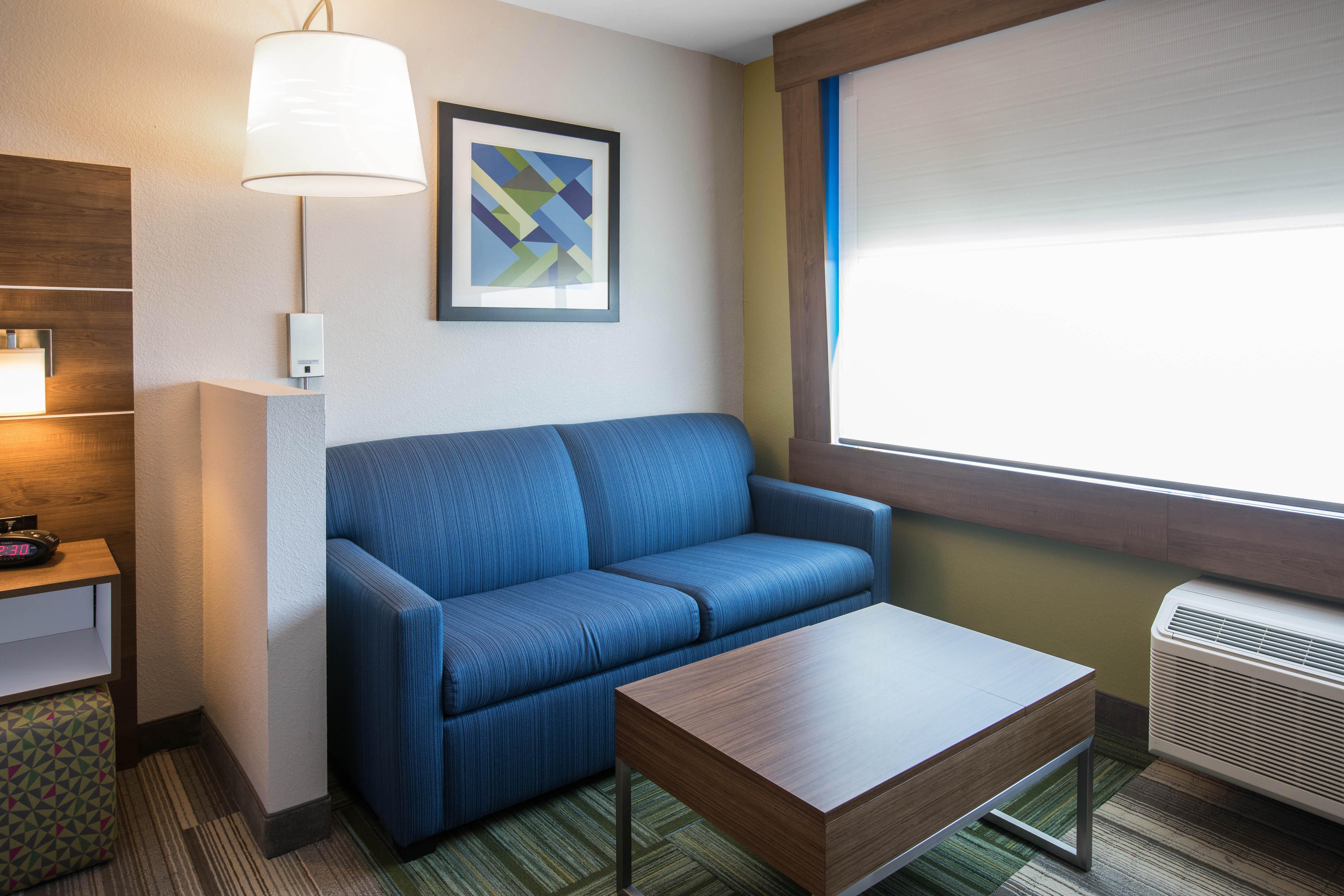 Holiday Inn Express & Suites Ludington By Ihg Экстерьер фото